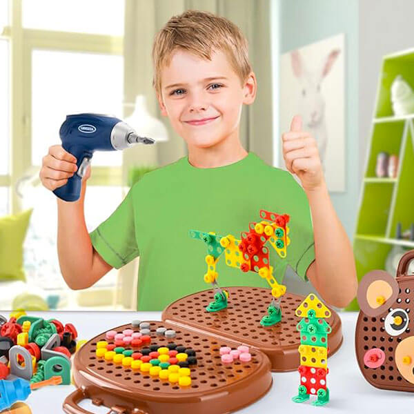 The Little Builder's Suitcase™ - Montessori